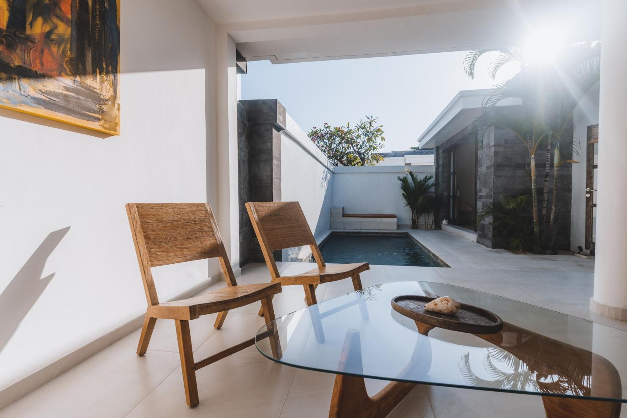 Aster Villa Seminyak Exterior photo